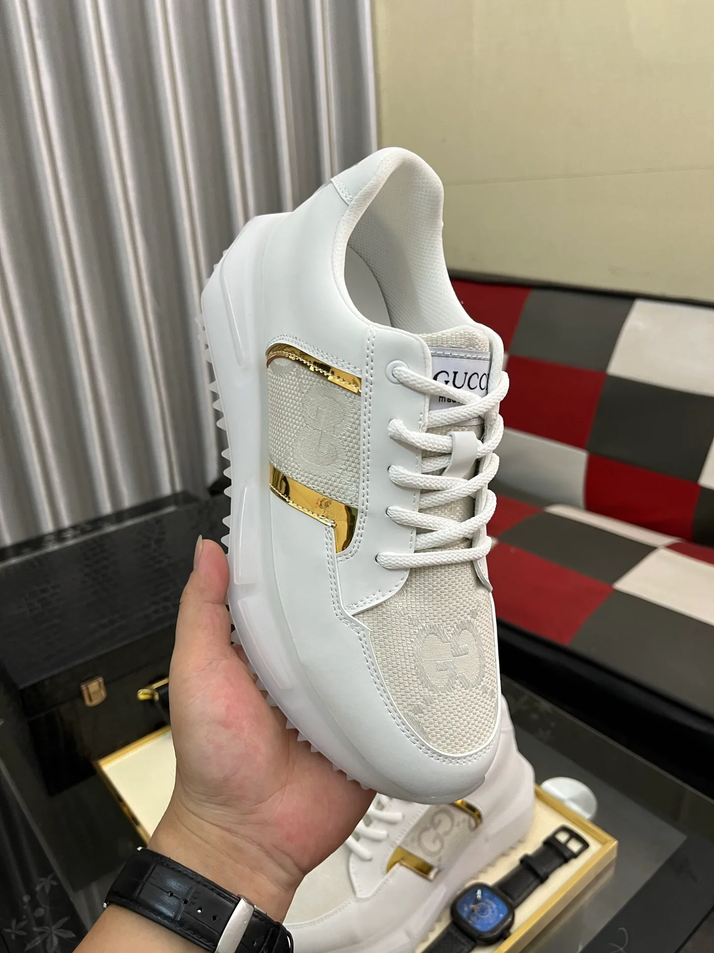 Men's Men's Shoes 💰458⌚️⌚️【GUCCI】Gucci men's latest white shoe series casual shoes! The official website is built 1:1. Upper: Made of imported cowhide, with electric embroidery ➕Inner lining: Made of high-quality first-layer pigskin, soft and comfortable. Picky material selection and exquisite workmanship give you the best enjoyment. Size: 38-44 yards, 4️⃣ colors available.